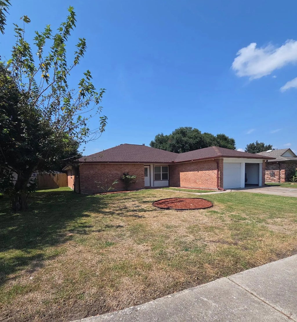 10102 Barmont Drive, La Porte