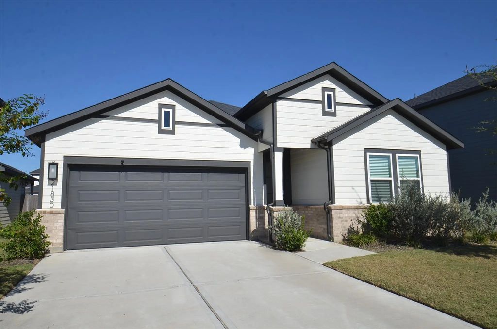 21830 Redwood Bluff Trail, Cypress