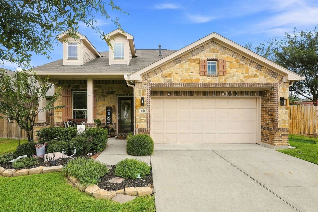 118 Shadow Springs Trail, Magnolia