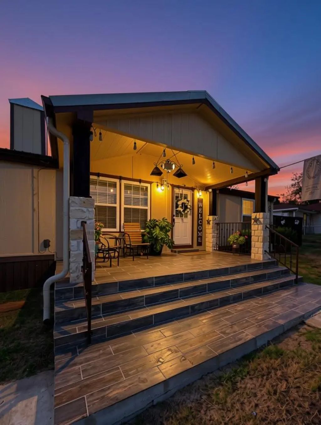 857 E Guadalupe Street, La Grange