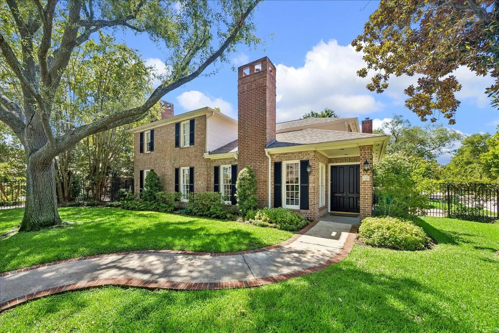 40 Hackberry Lane, Houston