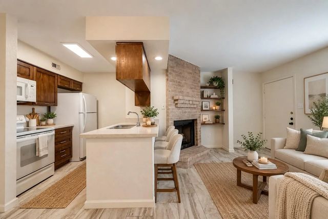 250 El Dorado Boulevard 207, Houston