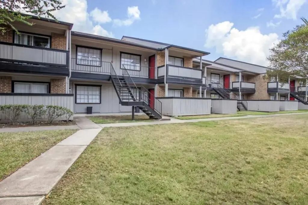 25650 Interstate 45 1103, Spring