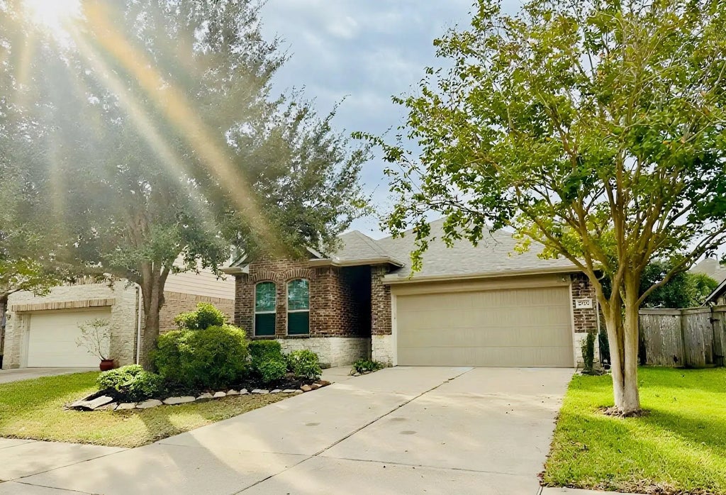 28707 Mayes Bluff Drive, Katy