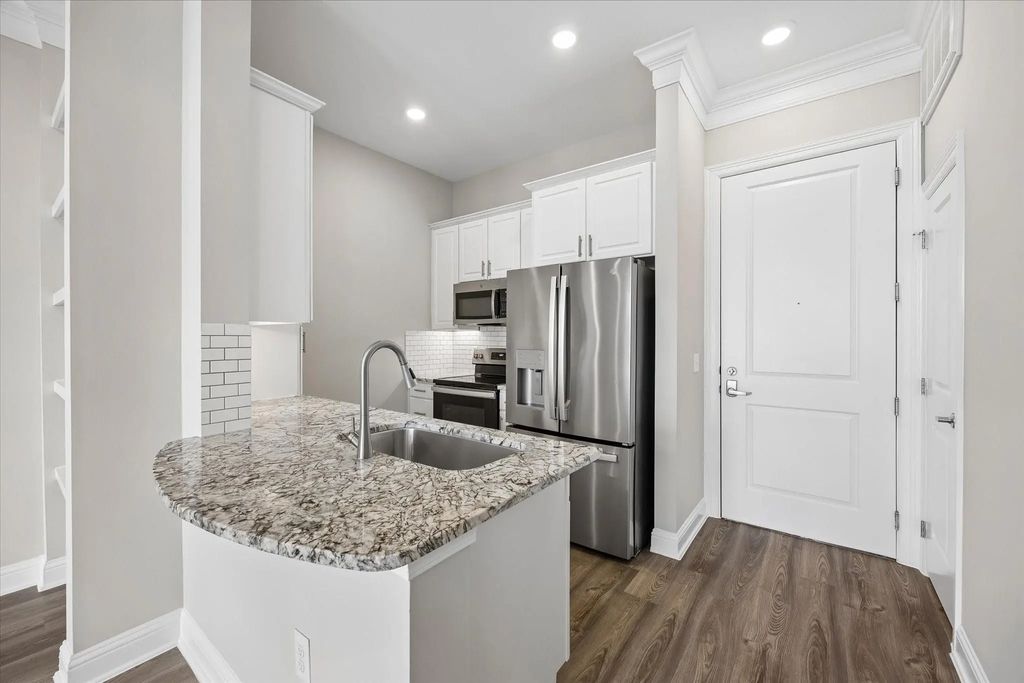 2111 Austin Street 319, Houston