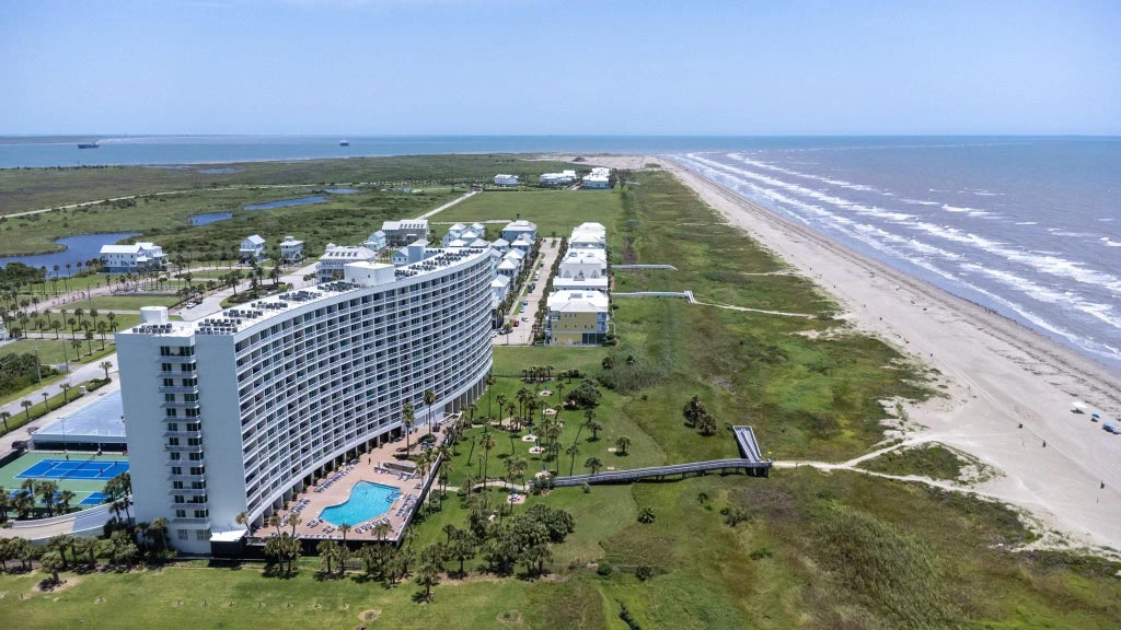 1401 E Beach Drive 903, Galveston