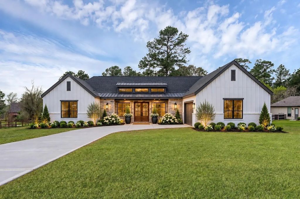 14742 Turquoise Trail, Willis