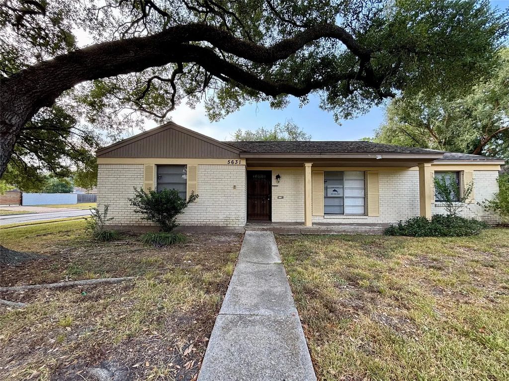 5631 W Bellfort, Houston