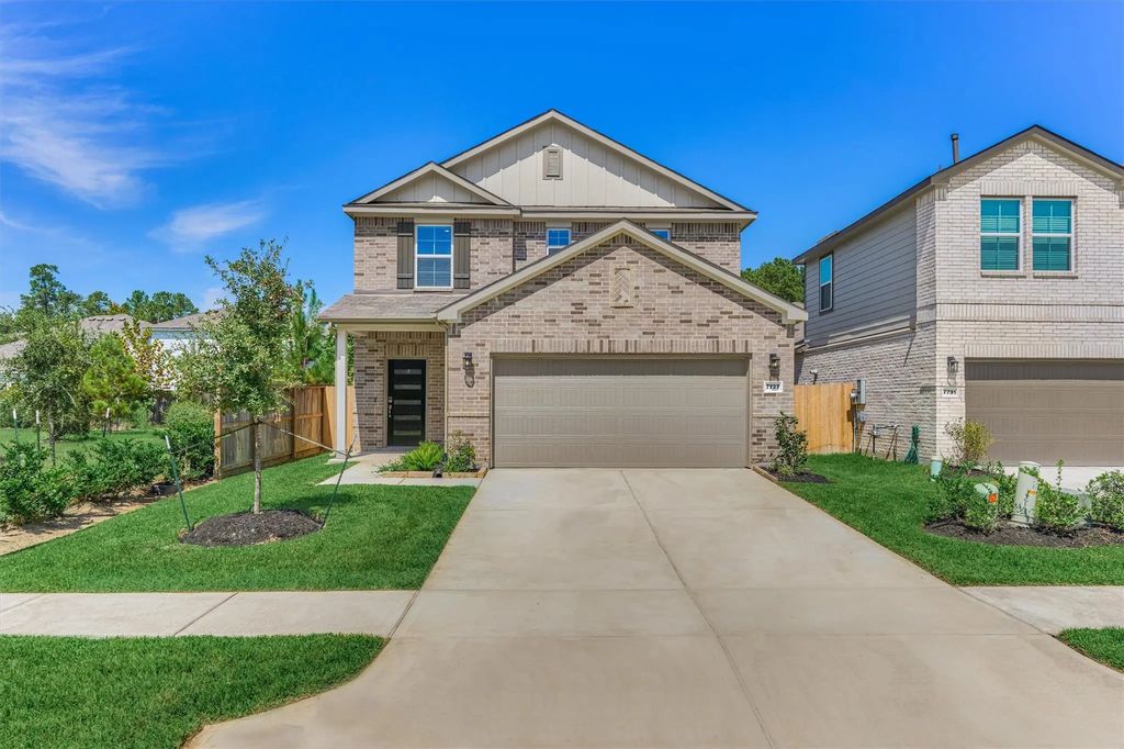 7727 Bergamot Circle, Magnolia