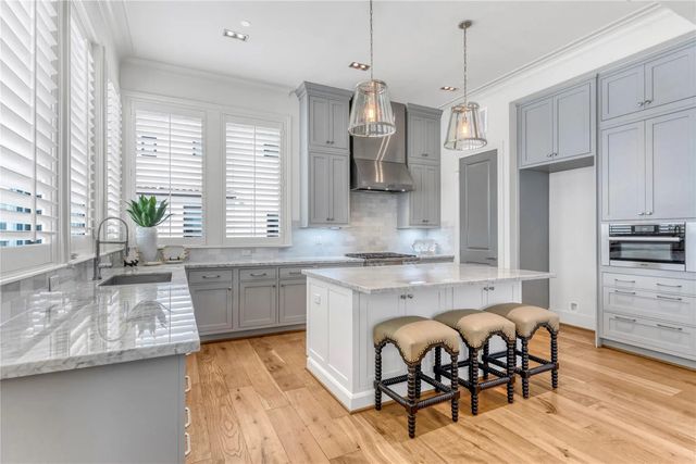 5219 Calle Cordoba Place, Houston