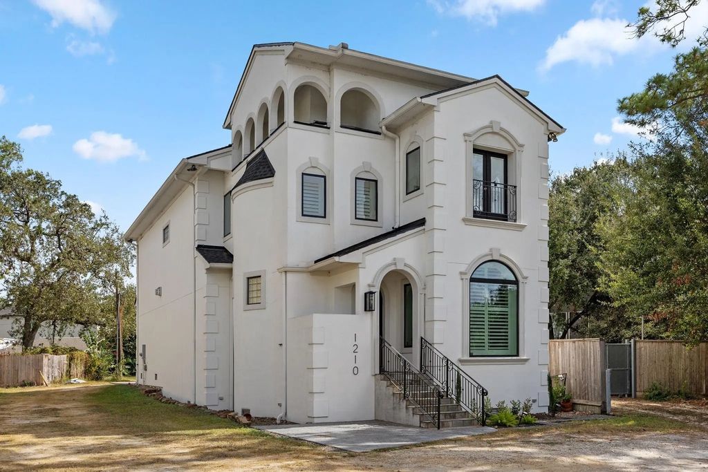 1210 Parkerhaven Court, Houston