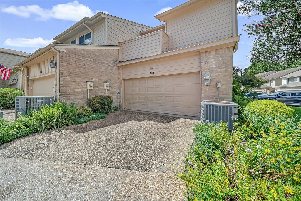 12625 Memorial Drive 142, Houston