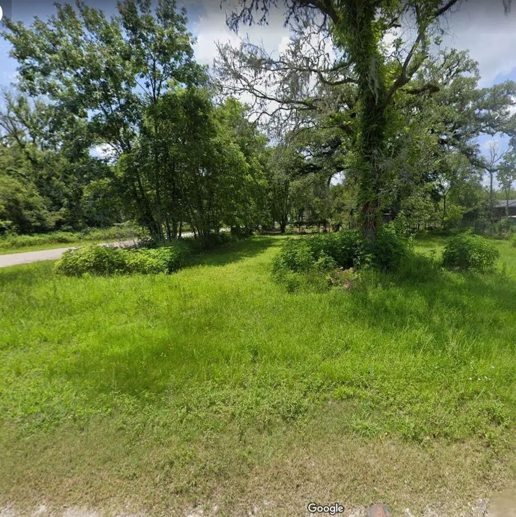 Polar Lane, Angleton