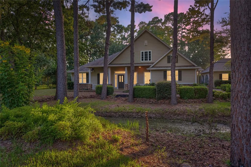 26923 Holly Lord, Magnolia
