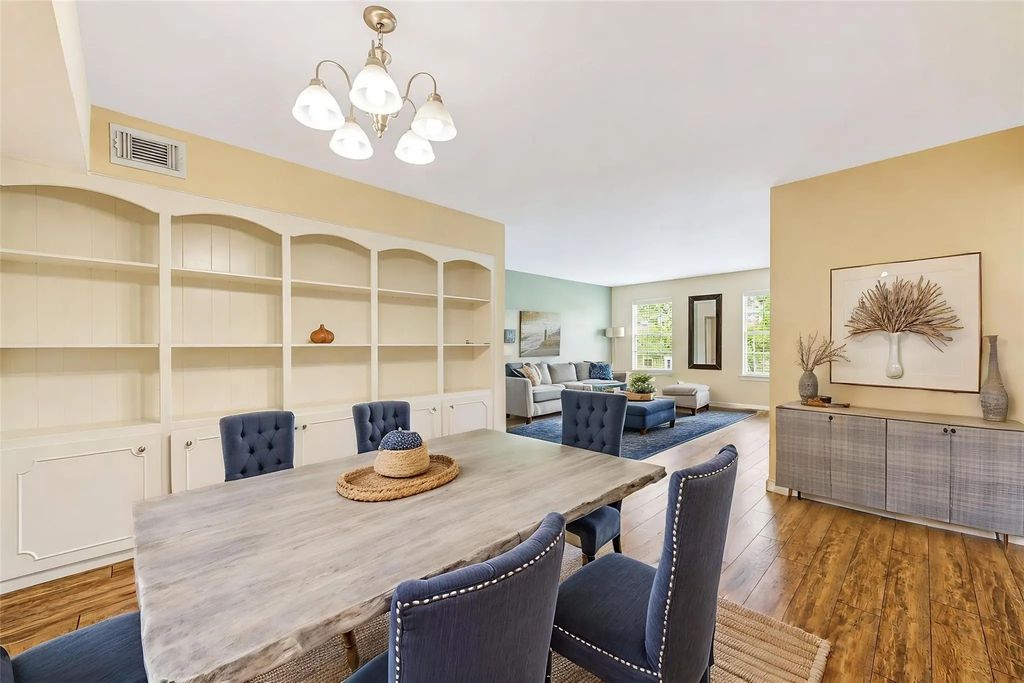 361 N Post Oak Lane 241, Houston