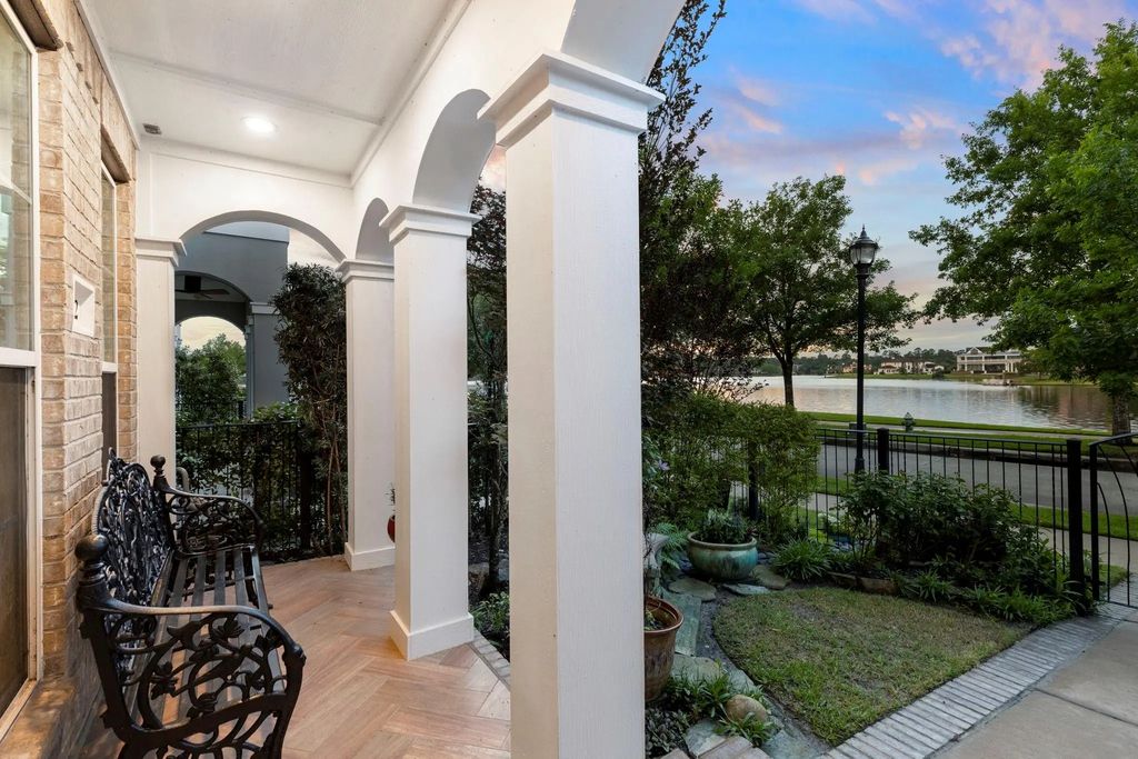 262 Breezy Way, The Woodlands