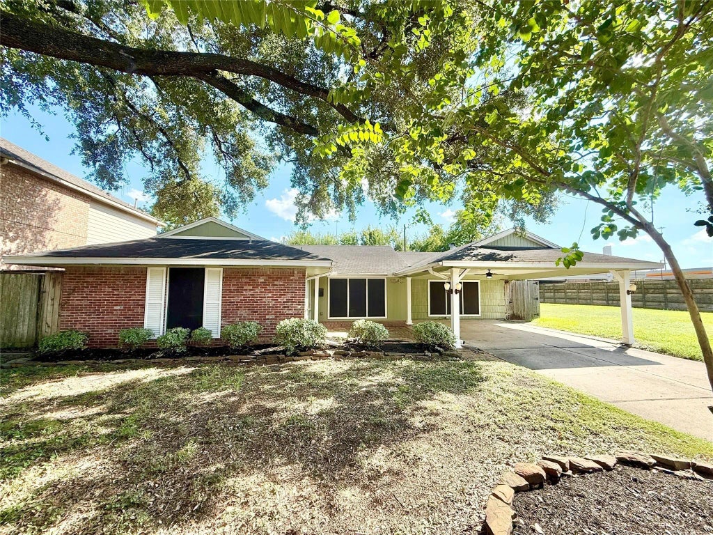 5545 Pagewood Lane, Houston