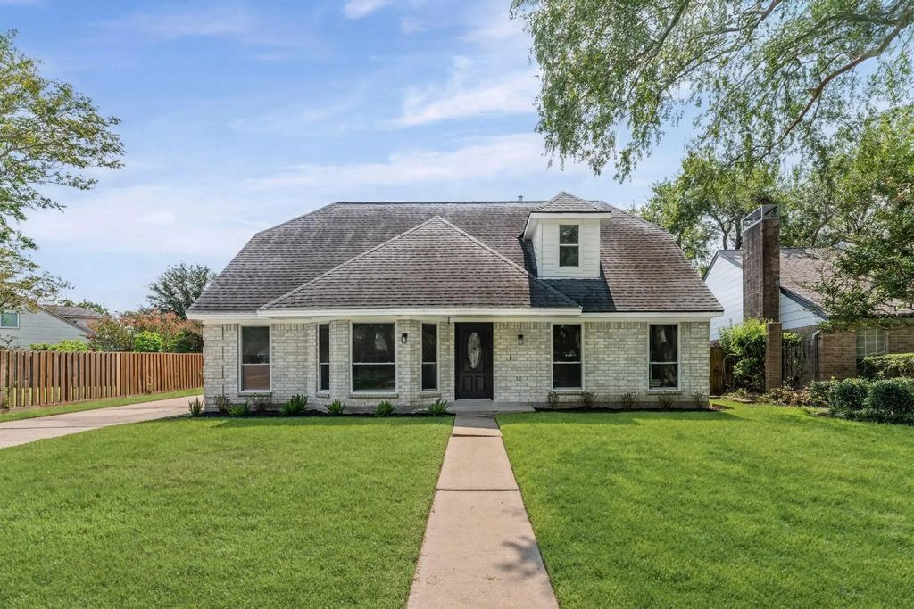 15439 Woodhorn Drive, Houston