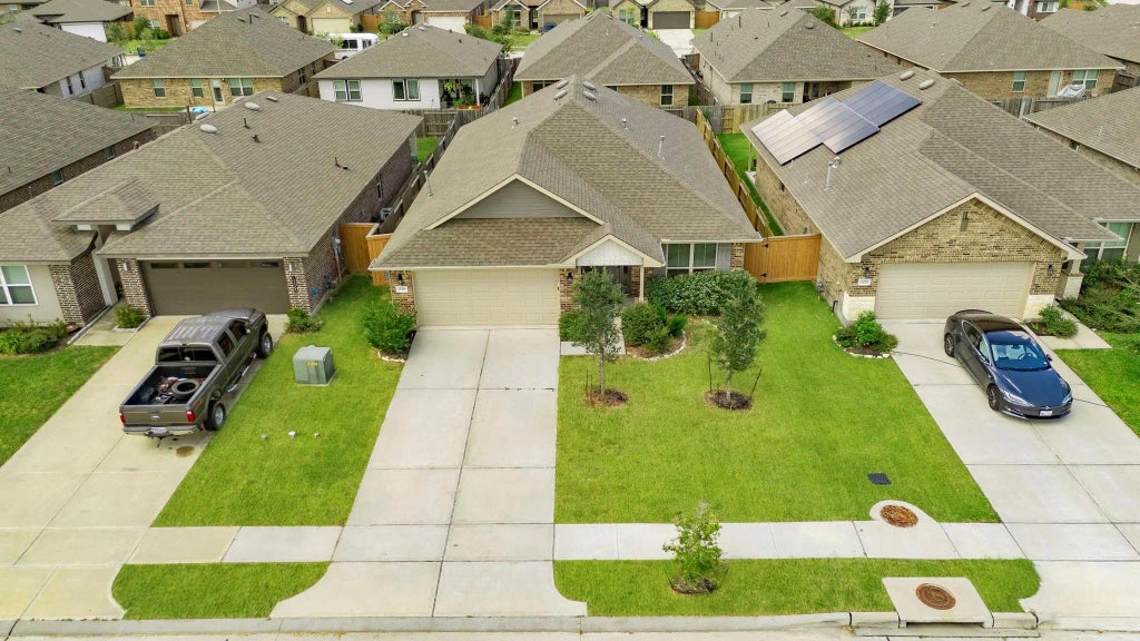 13301 Lago Acero Lane, La Marque