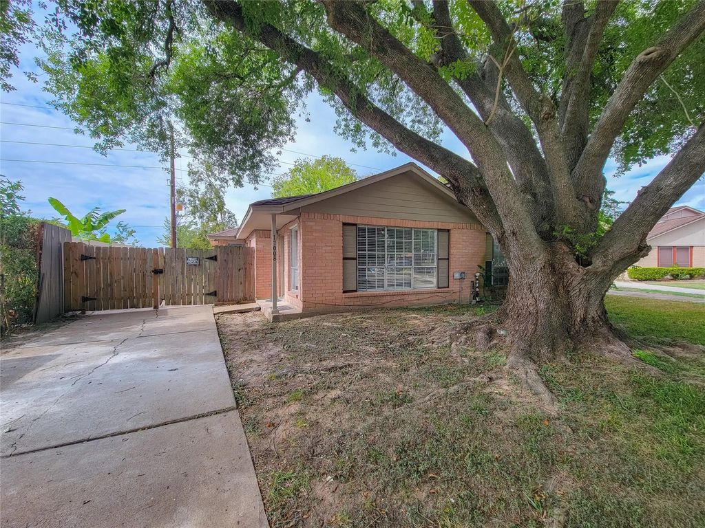 17008 Mercado Drive, Houston
