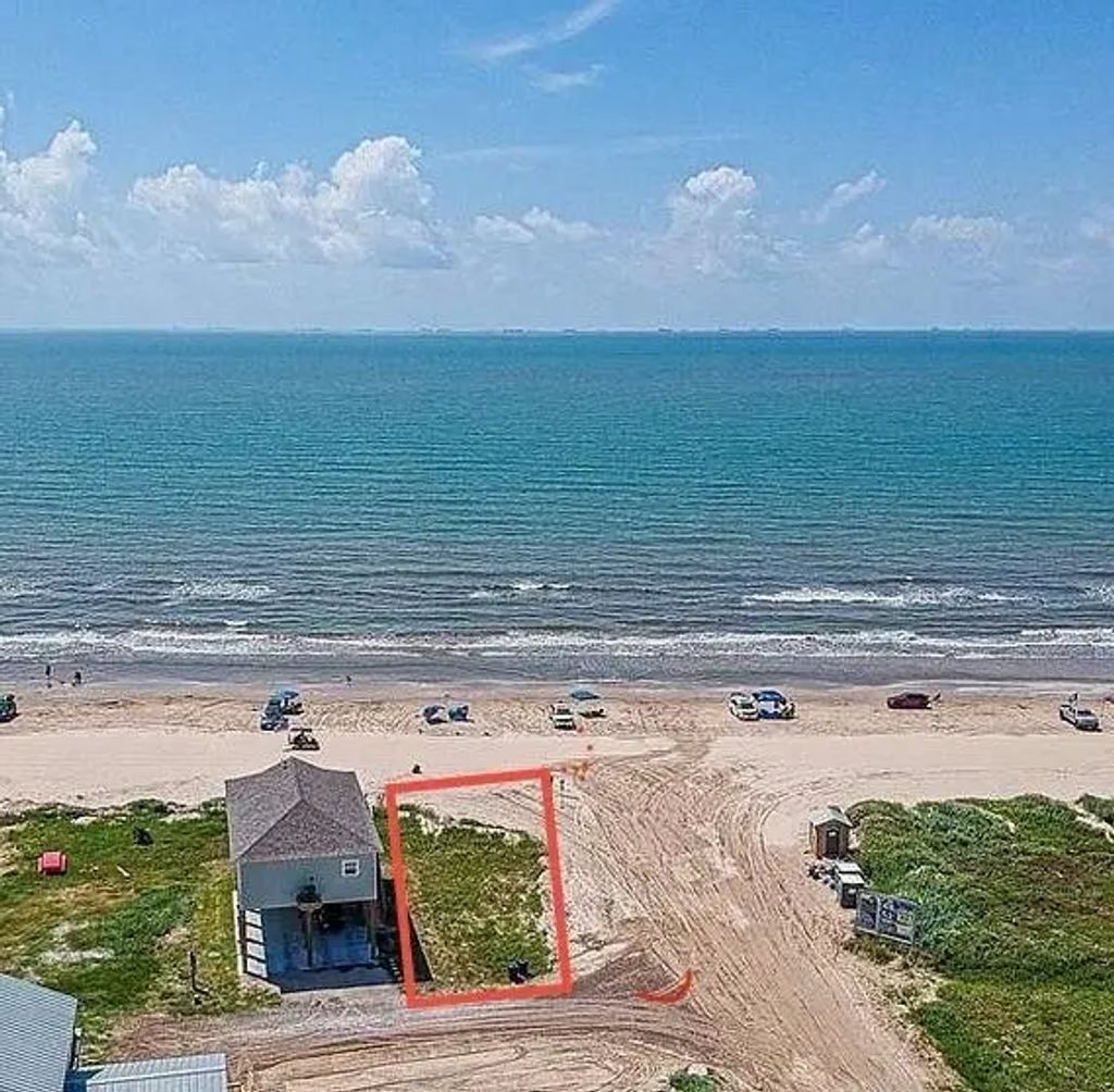 1871 Atlantis Lane, Crystal Beach