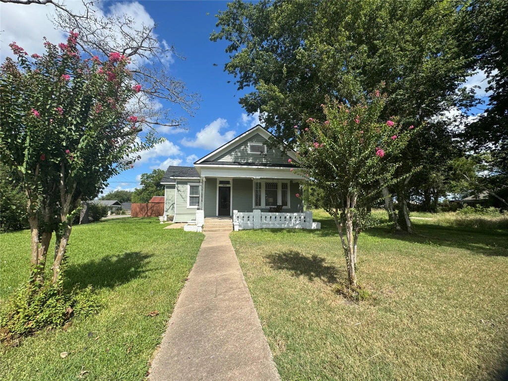 824 S Masonic Street, Bellville