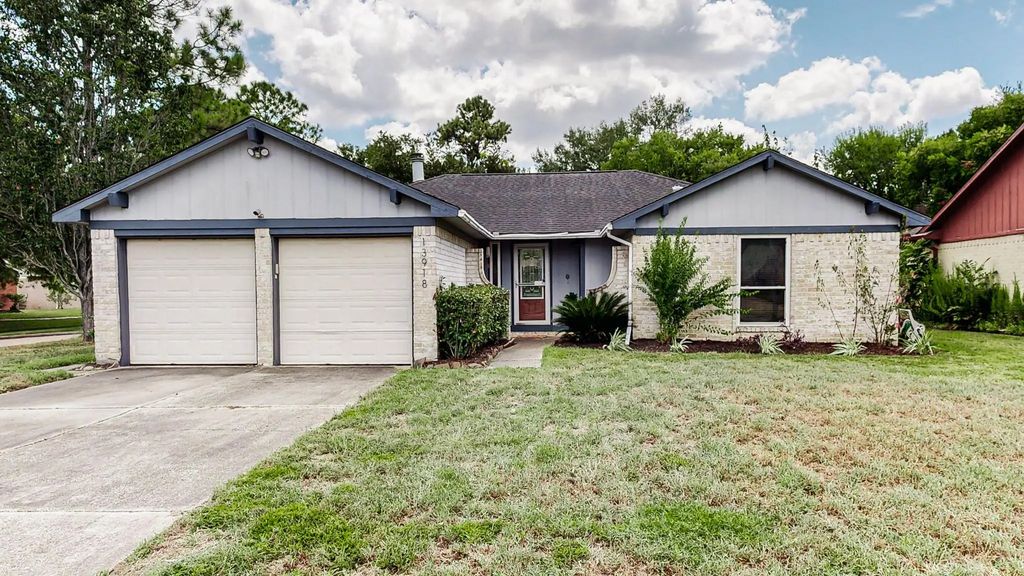 13918 Grosvenor Street, Houston