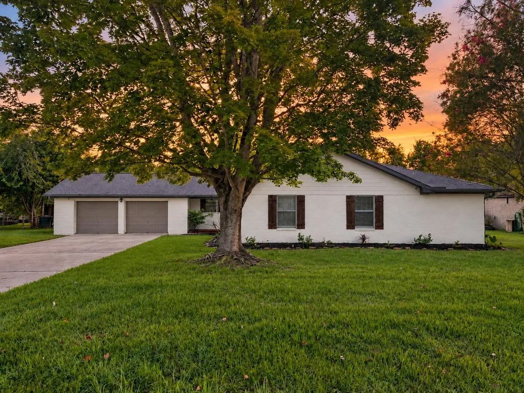 4425 Burditt Street, Santa Fe