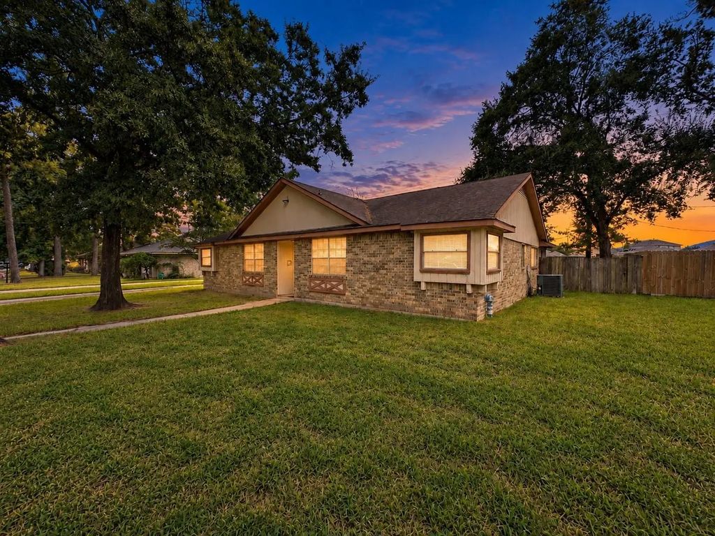 21306 Old Ranch Road, Houston