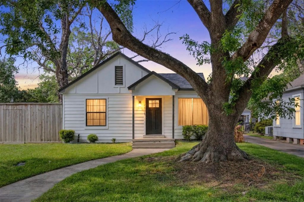 2538 Southgate Boulevard, Houston
