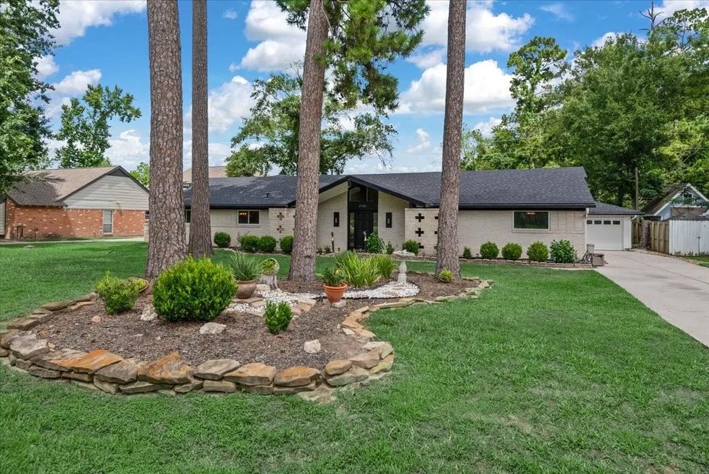 25402 Spring Ridge Drive, Spring