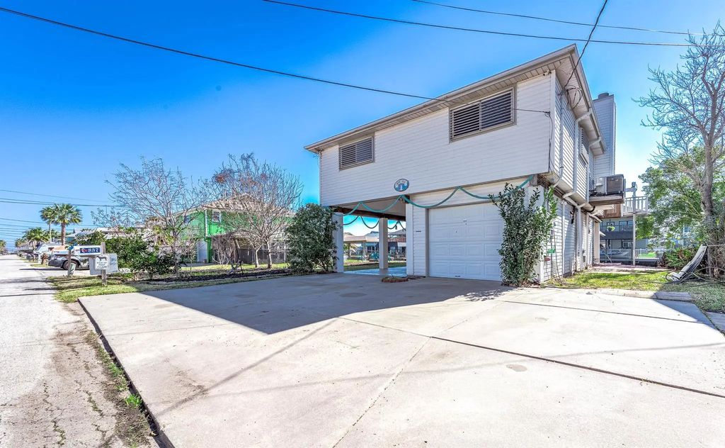 837 Marlin Street, Bayou Vista