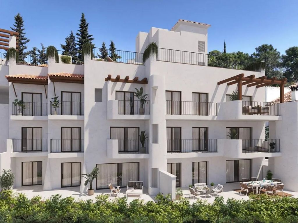 14 Calle Fuente Lirios, 