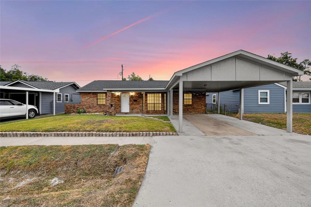 3201 Stallings Drive, Houston