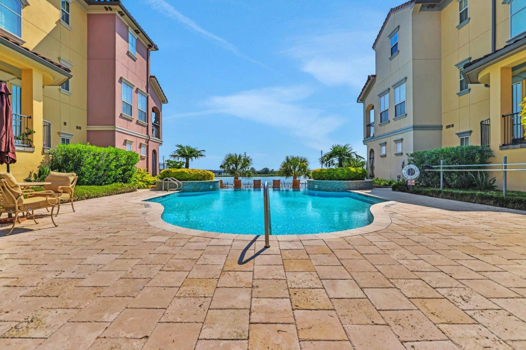 12 Tassia Lane, Pasadena