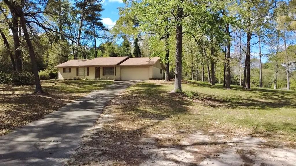 1733 Us Highway 190 E, Woodville