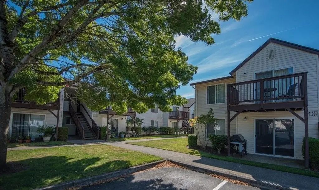 1001 Ne Briarcreek Way, Hillsboro
