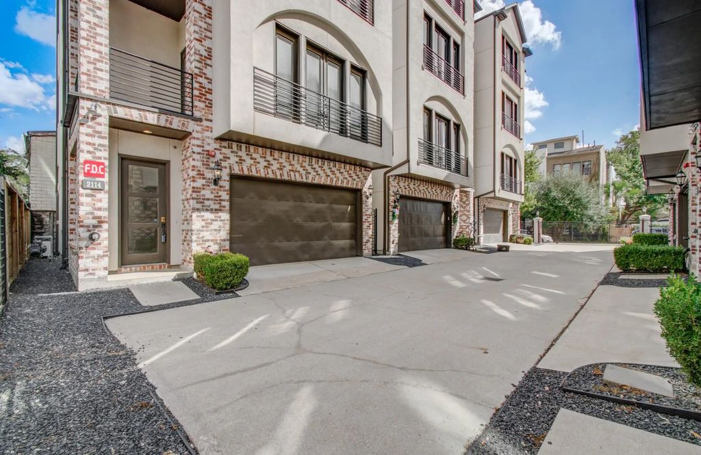 2114 Mason Street, Houston