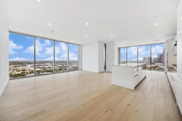 1711 Allen Parkway 2806, Houston