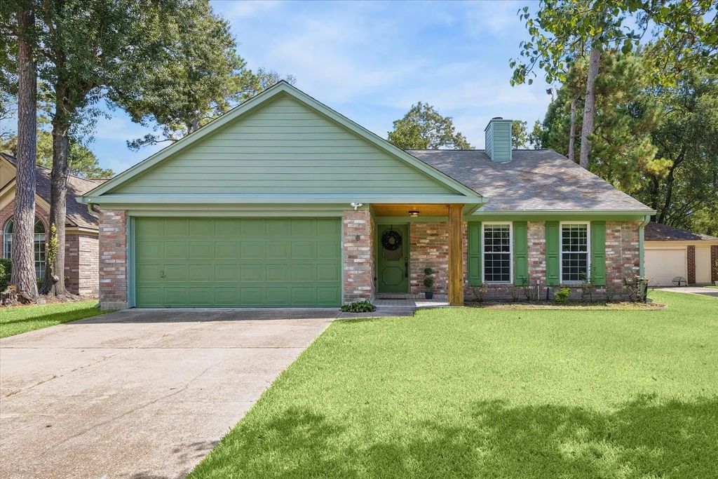 6 Cottage Grove Place, The Woodlands