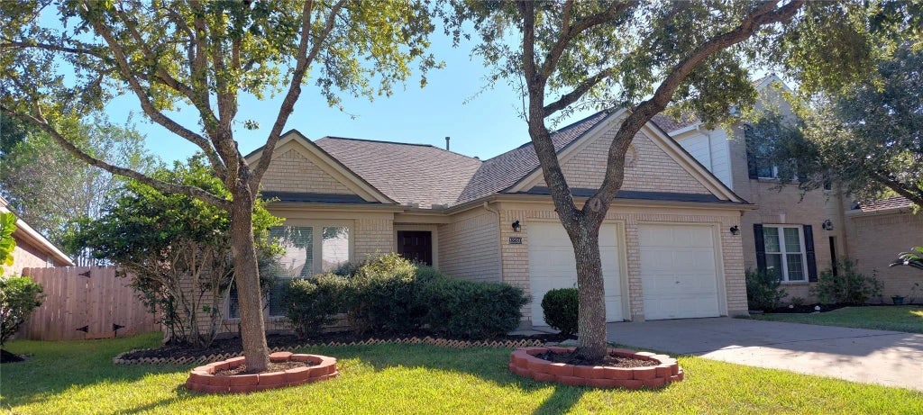 12310 Shady Brook Drive, Pearland