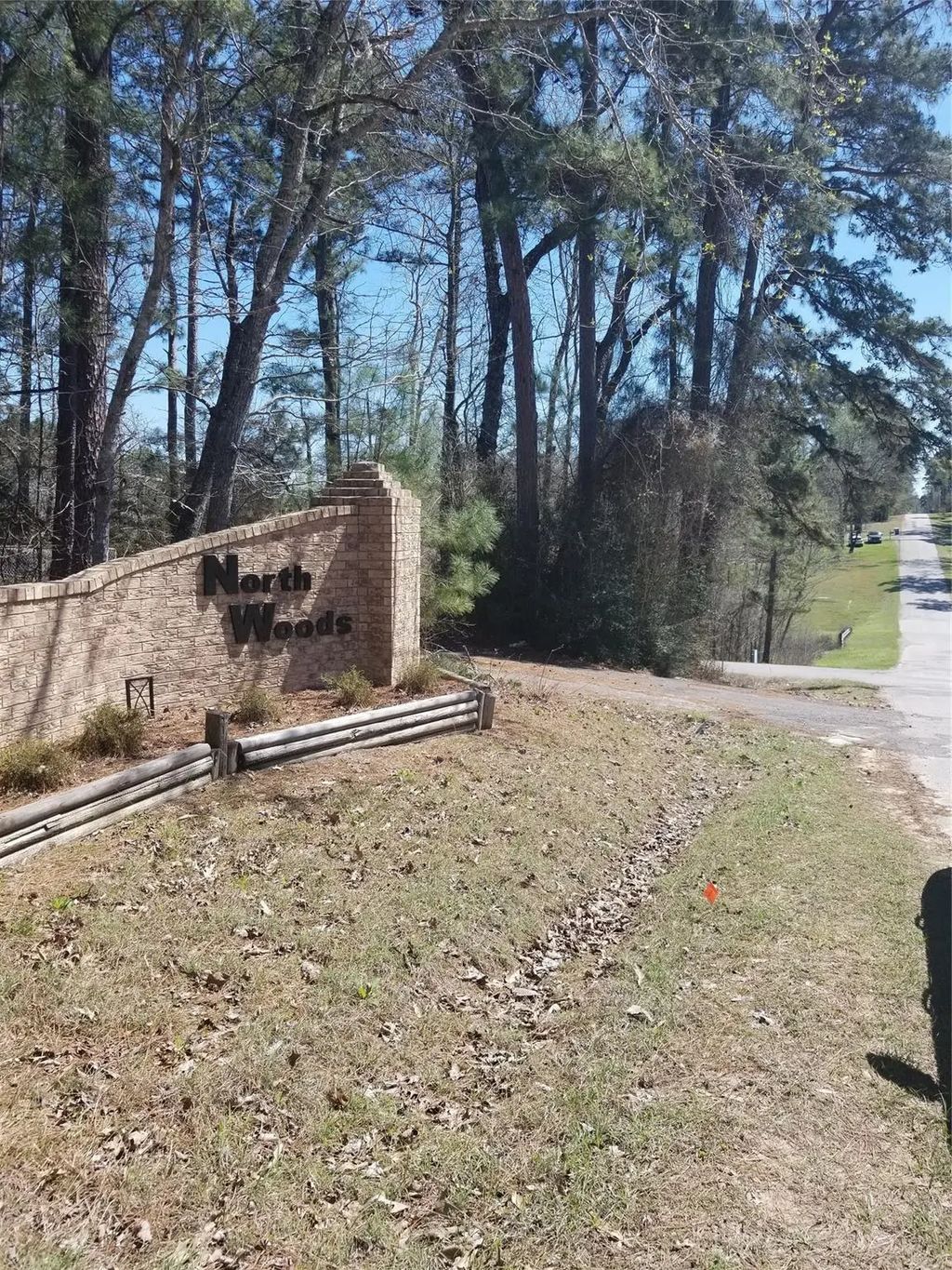 Northwoods Drive, Point Blank
