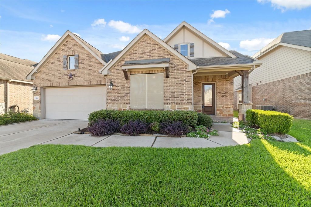 22315 Taren Court, Tomball