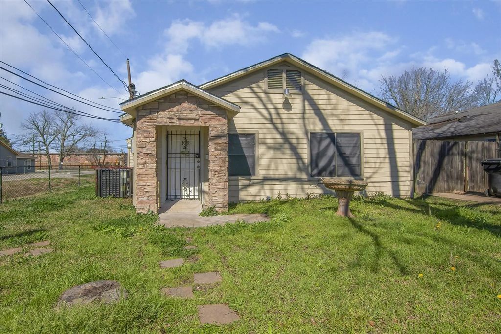 4401 Elmwood Street, Houston
