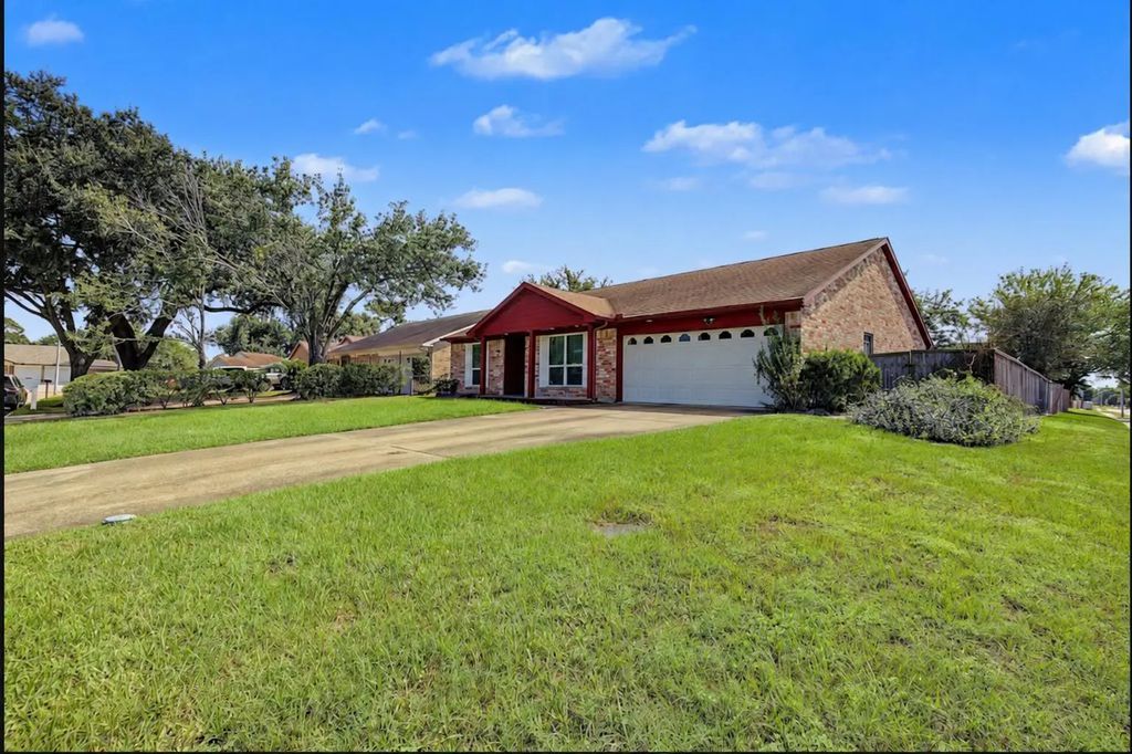 12802 Enchanted Path Drive, Houston