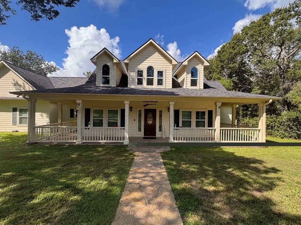 1211 Sommy Lane, Bellville