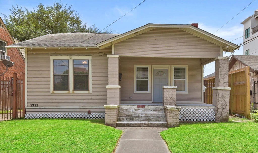 1315 Peden Street, Houston