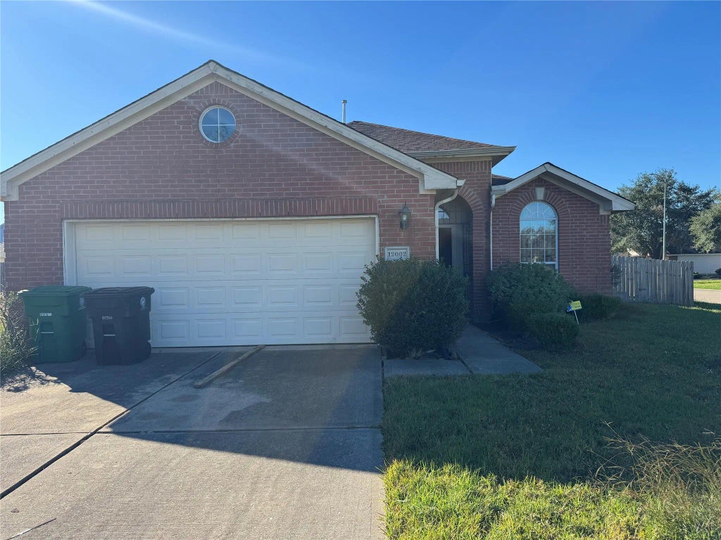 12002 Heritage Crown Court, Houston