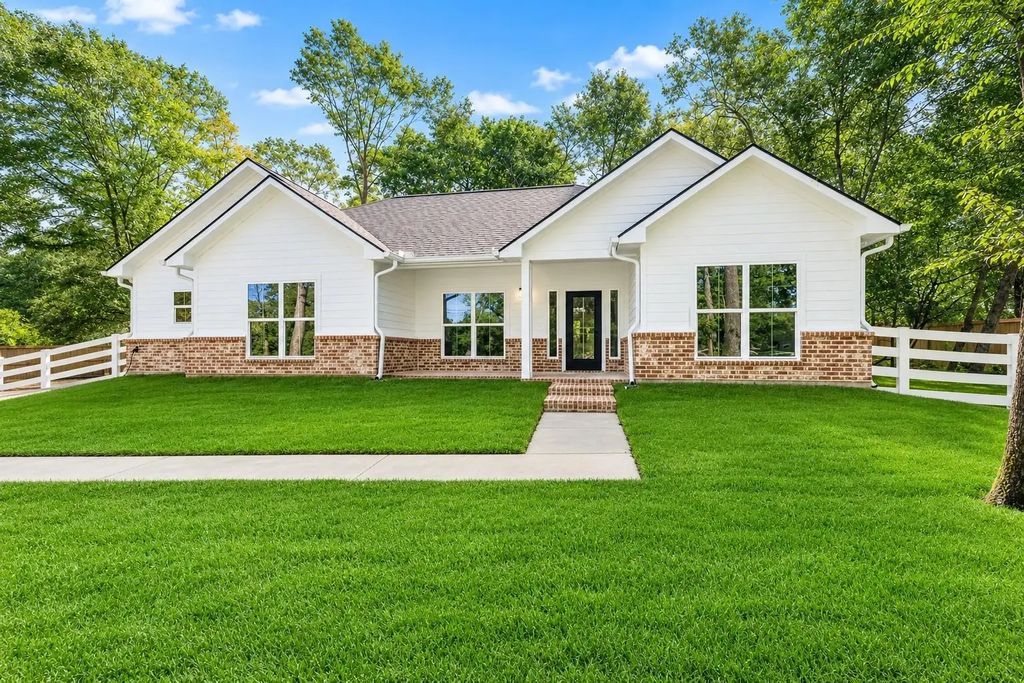 5161 Lazy Lane, Montgomery