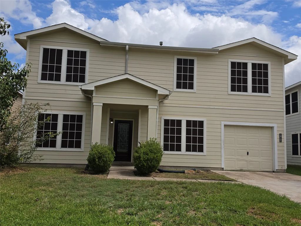 19705 Rustic Lake Lane, Cypress